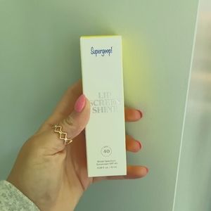 Supergoop lip screen shine 40spf